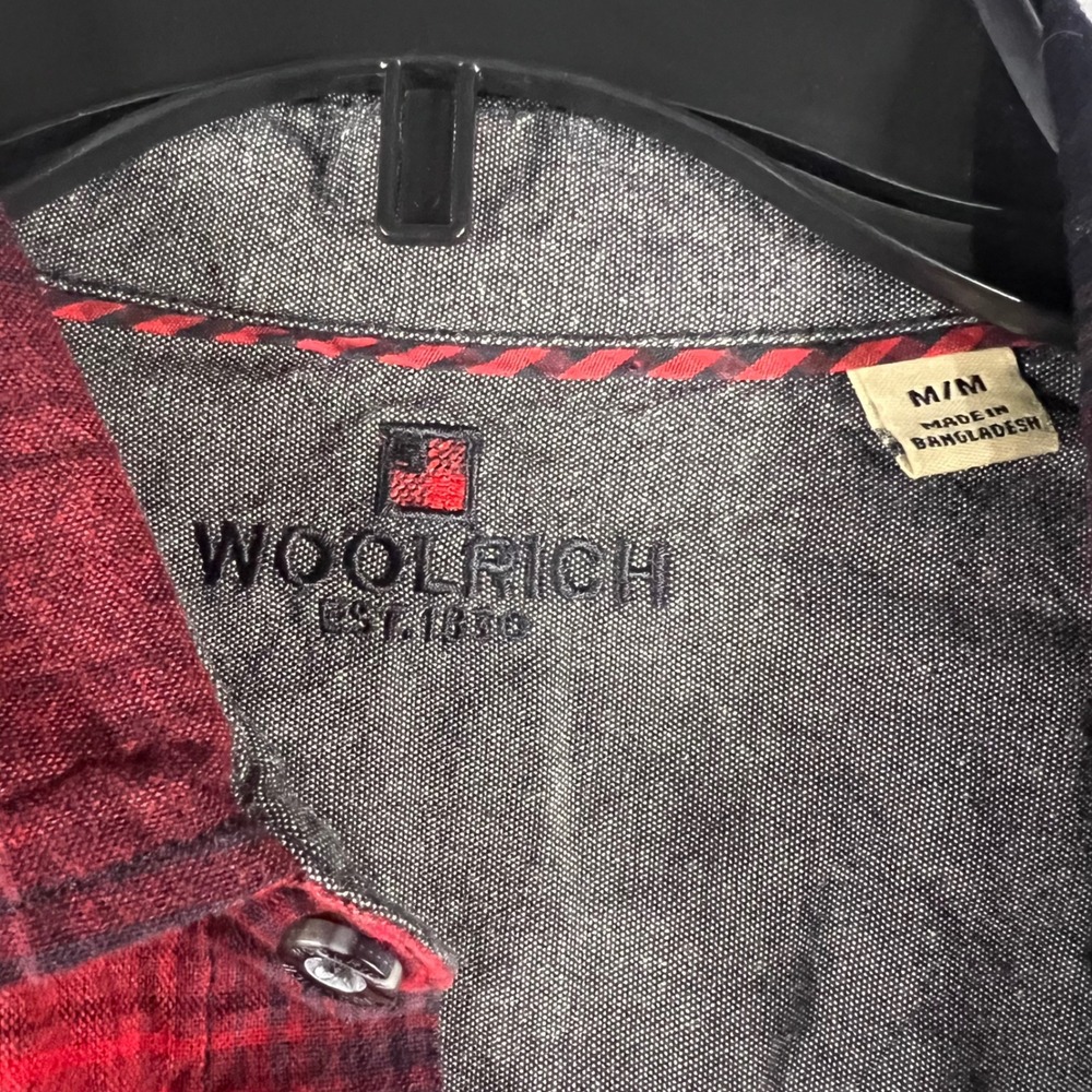 Woolrich Red Black Plaid Flannel Long Sleeve Button Up Shirt Men's Medium - Picture 3 of 6